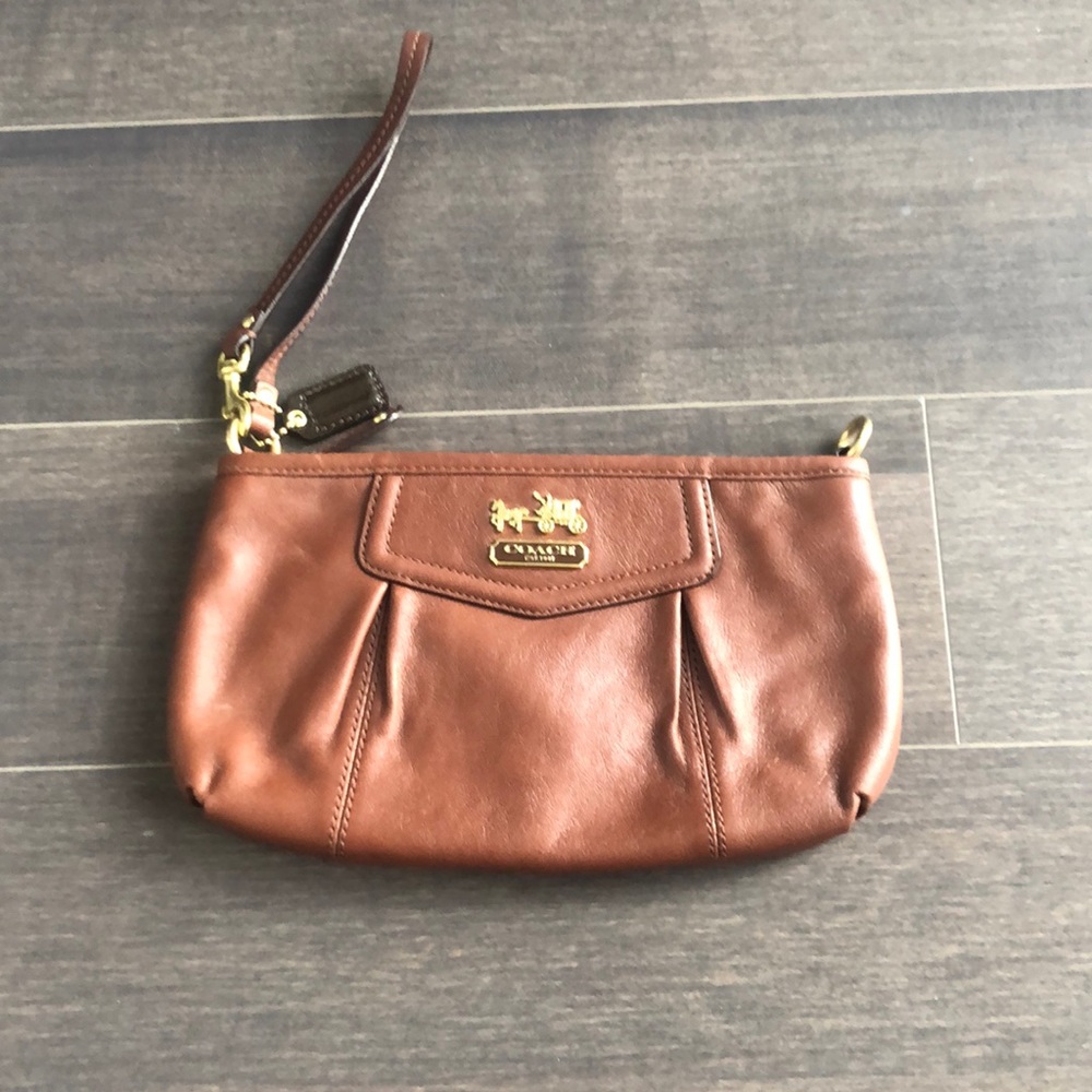 Coach clutch / wristlet
